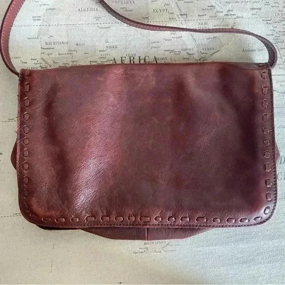 Matisse Boho Leather Convertible Crossbody Clutch Purse Bag - Picture 7 of 7